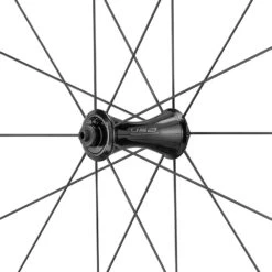Campagnolo® Jeu De Roues BORA WTO 45 Dark Label Carbon -Vélo Accessoires Boutique BOWTOFR45XDK campagnolo bora wto 45 2wf dark label wheels 2019 4