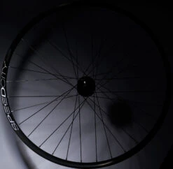 Mavic URBAN E-Speedcity 1 700 CL 12x142 Roue Arrière Shimano -Vélo Accessoires Boutique Mavic URBAN E Speedcity 1